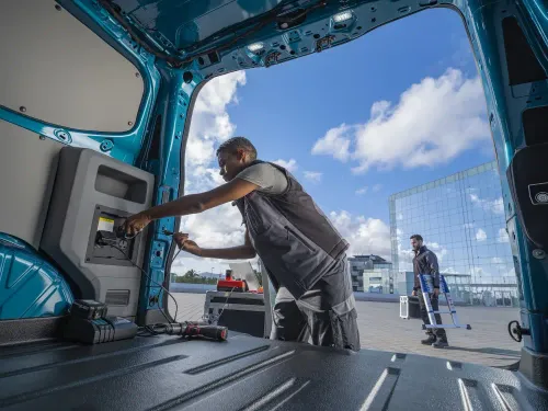 ford transit custom pro power onboard 20241