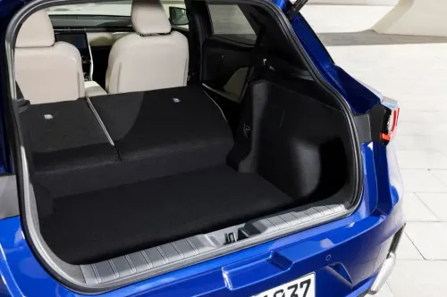 bagagliaio lexus lbx