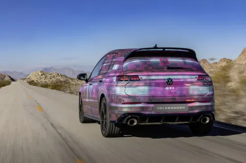 volkswagen golf 2024 3