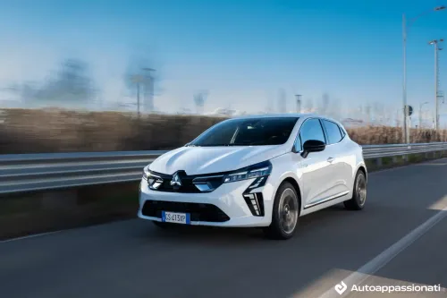 mitsubishi colt hybrid 2024 14