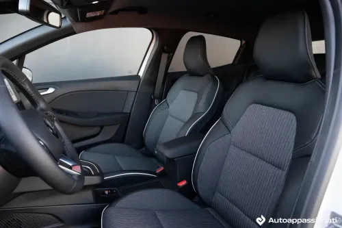 mitsubishi colt hybrid 2024 8