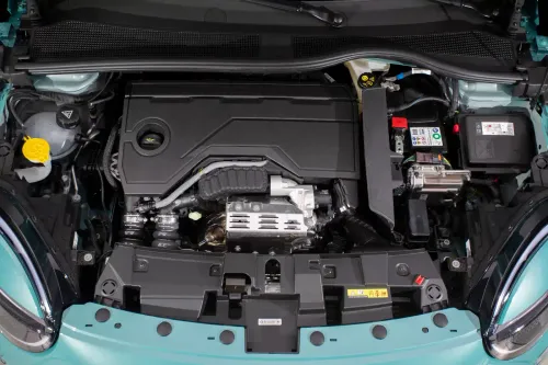 fiat 600 ibrida motore