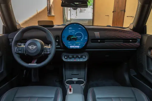Mini Cooper 2024 interni