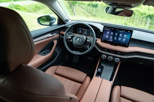 skoda superb 2024 interni