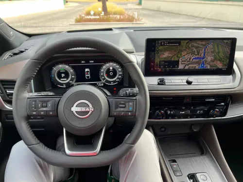 interni nissan qashqai 2024