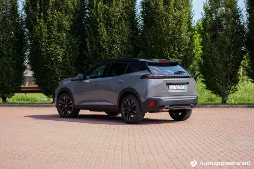 peugeot 2008 gt rear