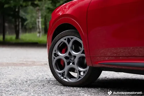 alfa romeo tonale tributo italiano 10