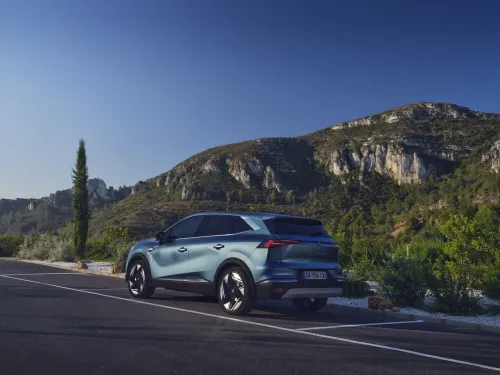 Renault Symbioz posteriore tre quarti