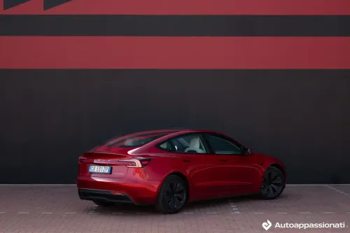 tesla model 3 long range 09