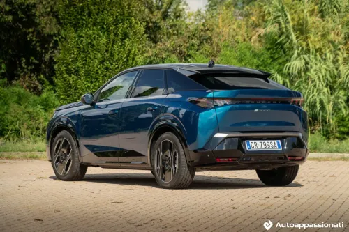 posteriore peugeot 3008 bagagliaio dimensioni autonomia