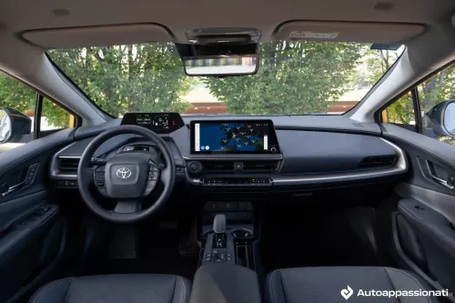 toyota prius 2024 01