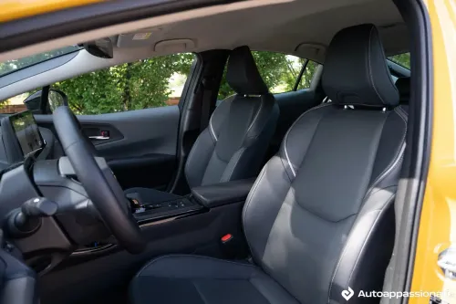 toyota prius 2024 02