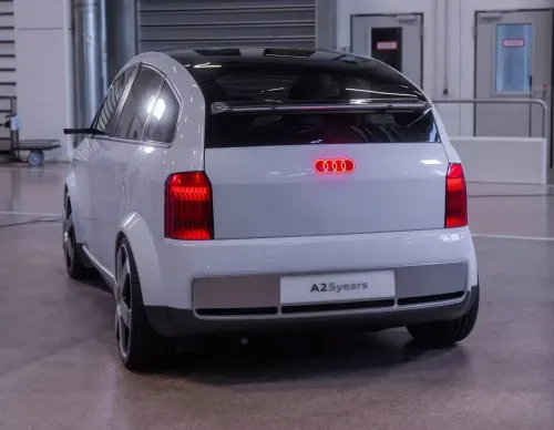 audi a2 e tron 3jpeg