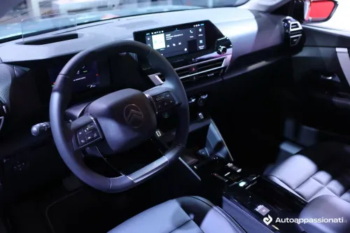 citroen c4 e c4 x 2025 02