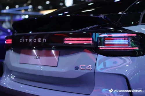 citroen c4 e c4 x 2025 04