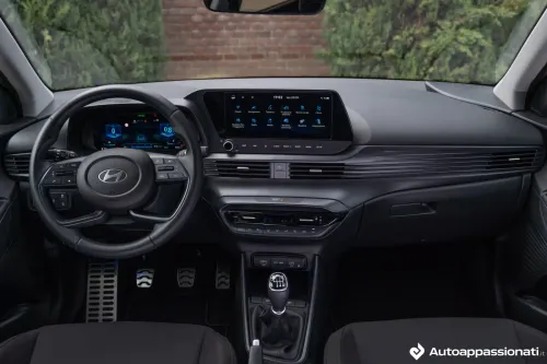 hyundai bayon 2024 09