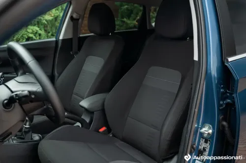 hyundai bayon 2024 13