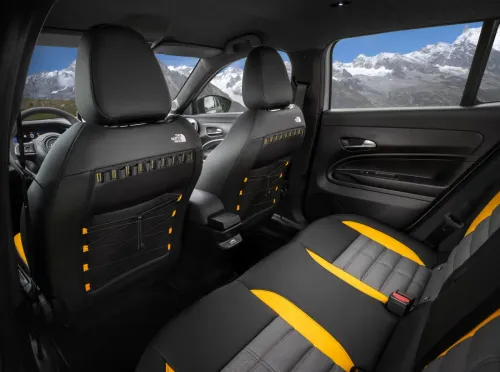 sedili jeep avenger 4xe north face edition