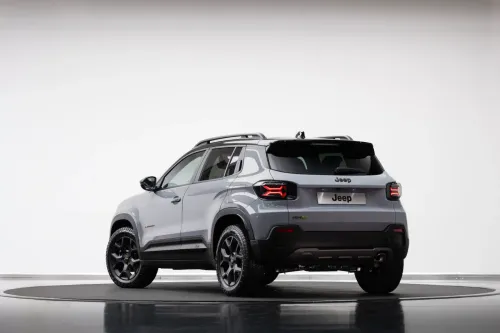 jeep avenger 4xe tnf edition