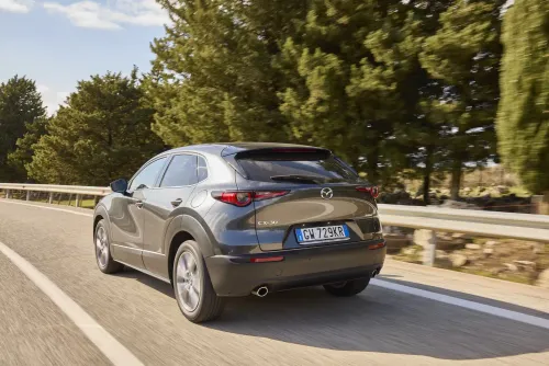 mazda cx 30 2025 guida posteriore