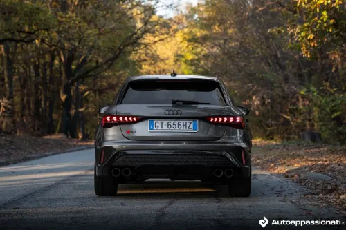 audi s3 2024 posteriore