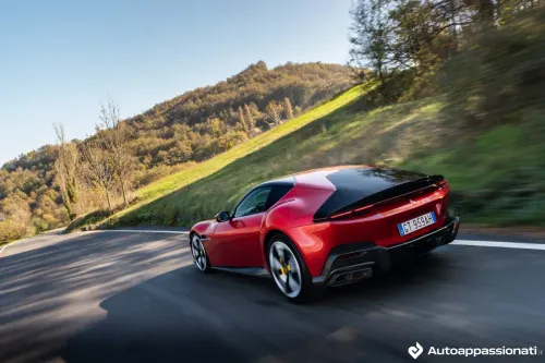 dinamica posteriore ferrari 12cilindri