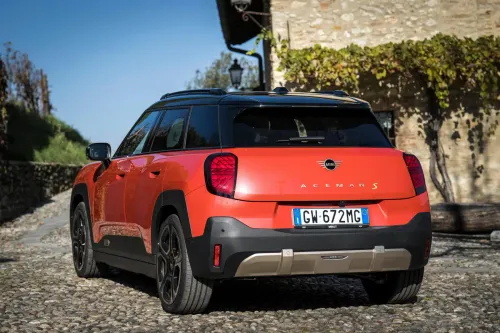 mini aceman se posteriore