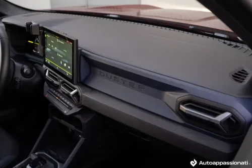 dacia duster hybrid journey 04