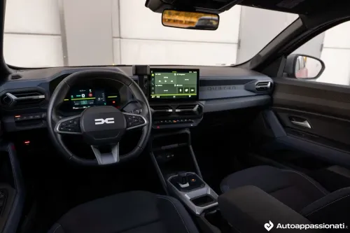 dacia duster hybrid journey 08