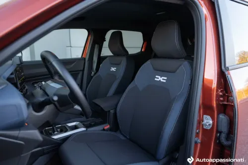 dacia duster hybrid journey 11