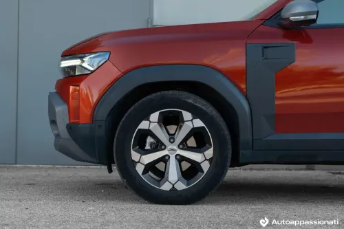dacia duster hybrid journey 13