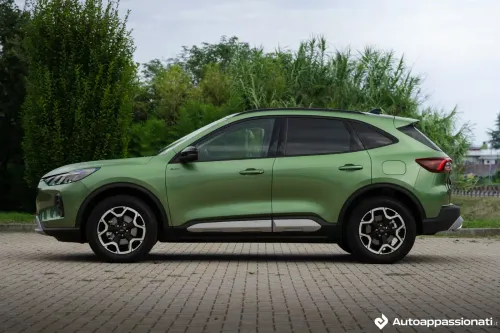 ford kuga active dimensioni