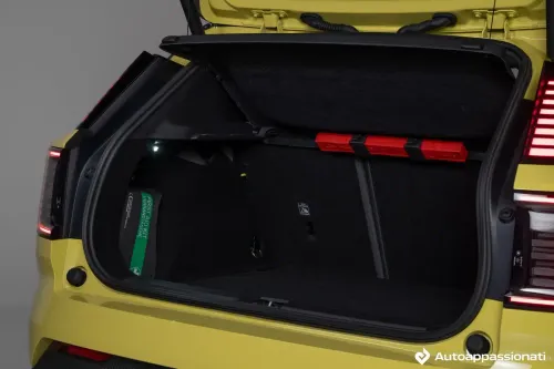 Volvo Ex30 liters boot space