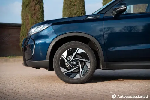 suzuki vitara 2025 02