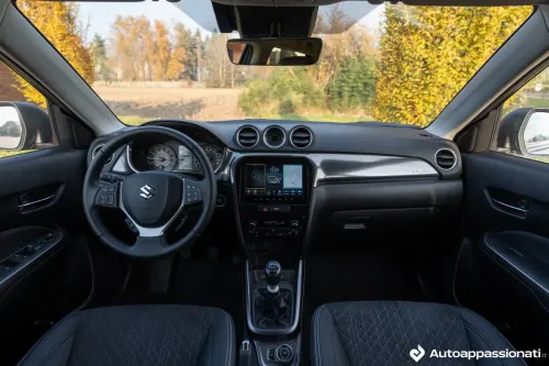 interni suzuki vitara