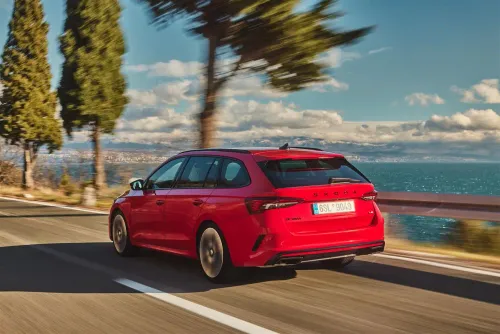 Skoda Octavia RS 2025