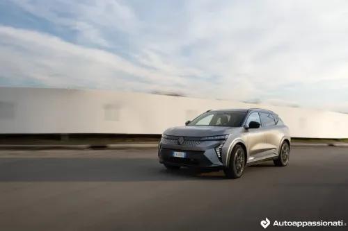 dinamica renault scenic e-tech