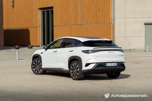 posteriore byd sealion 7