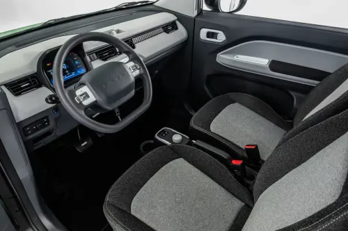 Birba interni DR Automobiles