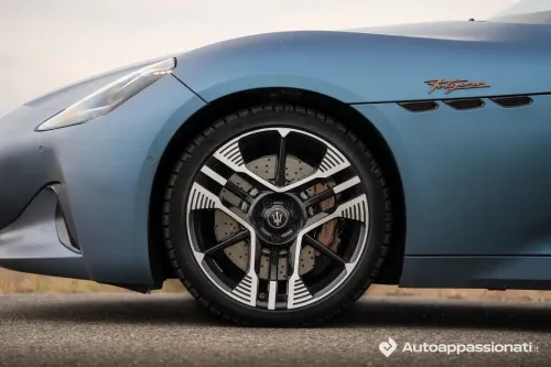 maserati grancabrio folgore 15