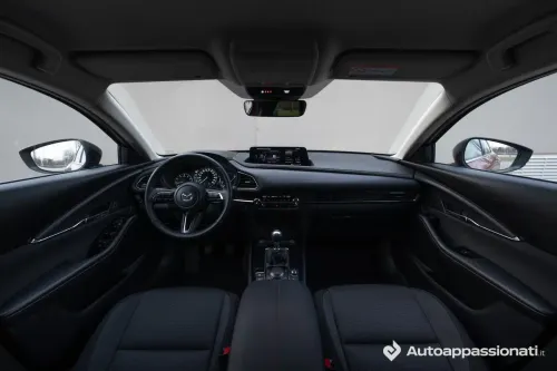 interni mazda cx-30 