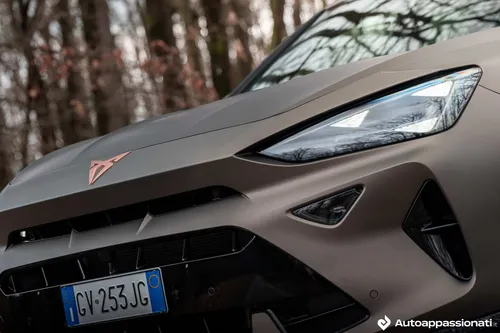 cupra formentor vz plug in 18