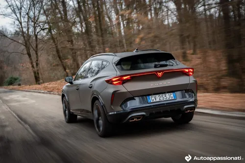 cupra formentor vz plug in 27