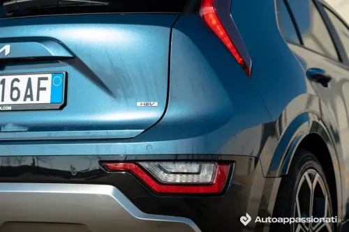 kia niro trifuel 2025 logo hev