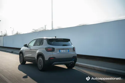 Jeep Avenger e-hybrid