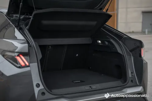 bagagliaio peugeot 3008 hybrid