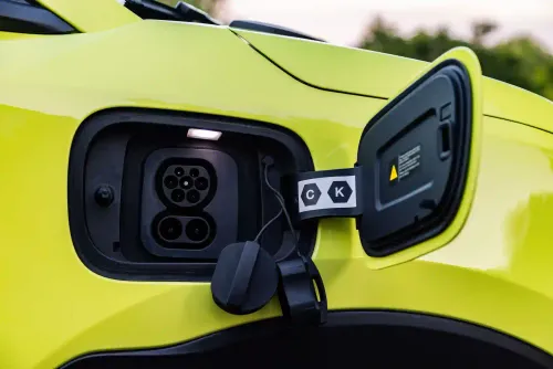 byd dolphin surf presa di ricarica jpg