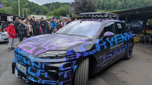 Porsche Cayenne elettrica