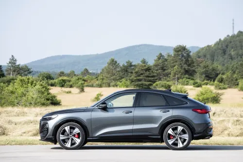 dimensioni audi sq5 sportback 2025