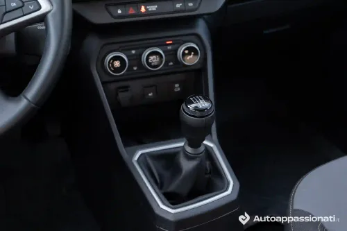 dacia sandero 2025 14